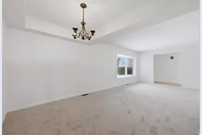 [Address not provided], Elk Grove Village, IL 60007 - Photo 8