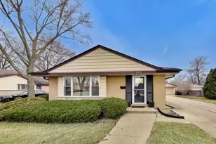 8512 W Crain St, Niles, IL 60714 - Photo 1