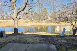 4012 Blackstone Dr, Aurora, IL 60504 - Photo 2