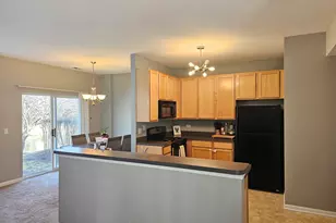 4012 Blackstone Dr, Aurora, IL 60504 - Photo 6