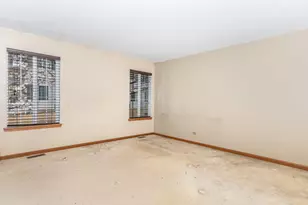 32455 N Allegheny Way, Lakemoor, IL 60051 - Photo 2