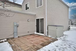 22 Harmony Ln, Romeoville, IL 60446 - Photo 4