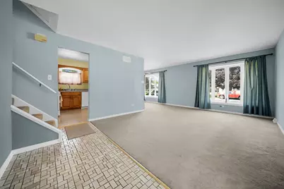 10125 S Komensky Avenue, Oak Lawn, IL 60453 - Photo 4