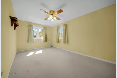 10125 S Komensky Avenue, Oak Lawn, IL 60453 - Photo 8