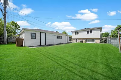 10125 S Komensky Avenue, Oak Lawn, IL 60453 - Photo 30