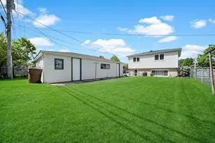 10125 S Komensky Ave, Oak Lawn, IL 60453 - Photo 30
