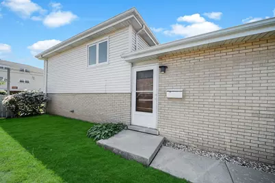 10125 S Komensky Avenue, Oak Lawn, IL 60453 - Photo 20