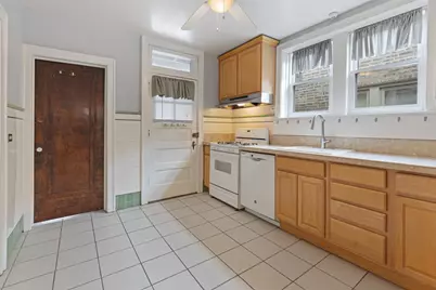 6549 N Mozart Street #3, Chicago, IL 60645 - Photo 8