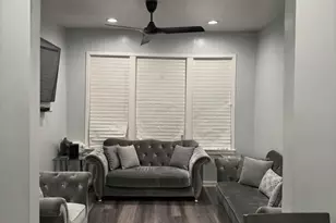 7034 S Hermitage Ave, Chicago, IL 60636 - Photo 2