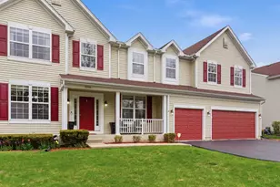 2546 W Autumn Dr, Round Lake, IL 60073 - Photo 2