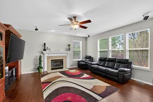 2546 W Autumn Dr, Round Lake, IL 60073 - Photo 10