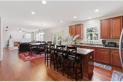 2546 W Autumn Drive, Round Lake, IL 60073 - Photo 14