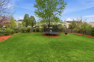 2546 W Autumn Dr, Round Lake, IL 60073 - Photo 40
