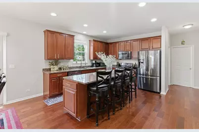 2546 W Autumn Drive, Round Lake, IL 60073 - Photo 12