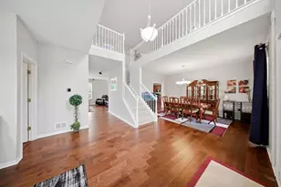 2546 W Autumn Dr, Round Lake, IL 60073 - Photo 6