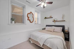 1714 W School St, Chicago, IL 60657 - Photo 10