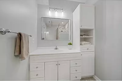 1714 W School Street #1, Chicago, IL 60657 - Photo 8