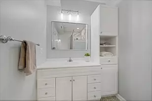 1714 W School St, Chicago, IL 60657 - Photo 8