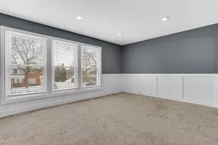 2035 Stanley Ct, Schaumburg, IL 60194 - Photo 18