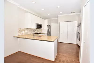 1801 W Diversey Parkway #18, Chicago, IL 60614 - Photo 8