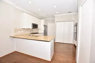 1801 W Diversey Pkwy, Chicago, IL 60614 - Photo 8