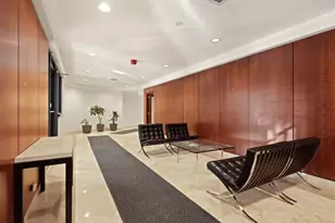 1221 N Dearborn Pkwy, Chicago, IL 60610 - Photo 4