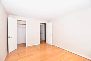 1221 N Dearborn Pkwy, Chicago, IL 60610 - Photo 18