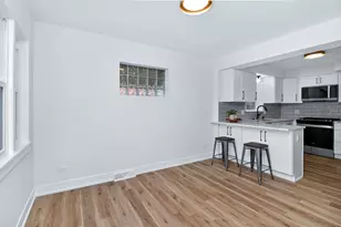 7624 W Ainslie St, Harwood Heights, IL 60706 - Photo 8