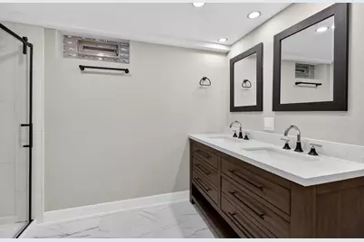 7624 W Ainslie Street, Harwood Heights, IL 60706 - Photo 18