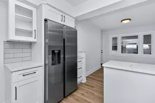 7624 W Ainslie St, Harwood Heights, IL 60706 - Photo 6