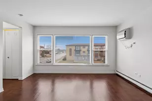 372 Yates Ave, Calumet City, IL 60409 - Photo 6