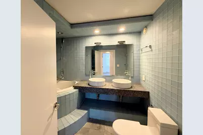 211 E Ohio Street #2707, Chicago, IL 60611 - Photo 22