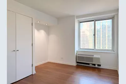 211 E Ohio Street #2707, Chicago, IL 60611 - Photo 14