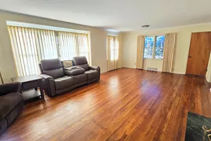 4 Lilac Ln, Centralia, IL 62801 - Photo 6