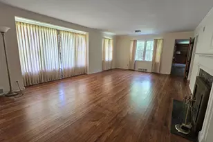 4 Lilac Ln, Centralia, IL 62801 - Photo 16