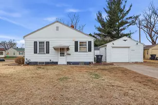 955 23rd Ave, Rock Island, IL 61201 - Photo 4