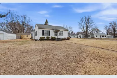 955 23rd Avenue, Rock Island, IL 61201 - Photo 2