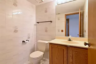 632 Berkshire Ln, Des Plaines, IL 60016 - Photo 12