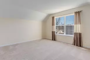 1800 Diamond Creek Ln, Aurora, IL 60503 - Photo 22