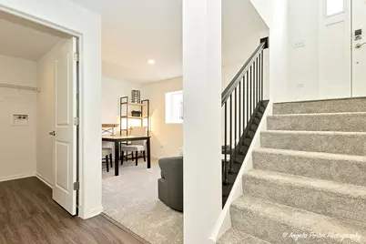 402 Neubauer Circle, Lindenhurst, IL 60046 - Photo 24