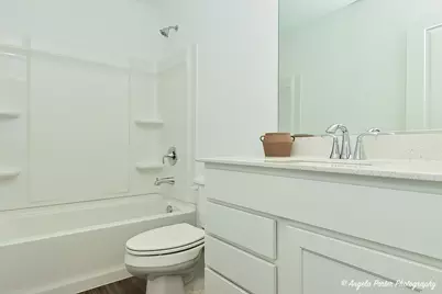 402 Neubauer Circle, Lindenhurst, IL 60046 - Photo 22