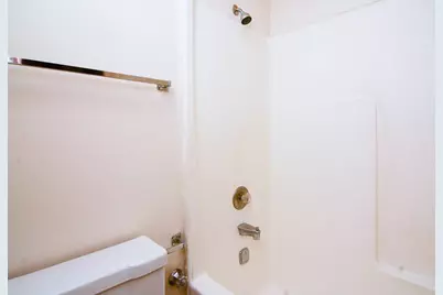 622 W Wellington Avenue #6, Chicago, IL 60657 - Photo 18