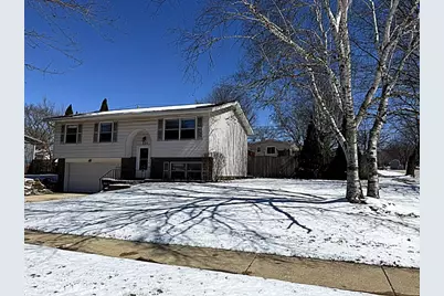 620 S 9th Avenue, Saint Charles, IL 60174 - Photo 1