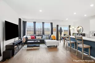 1213 Draper Rd, McHenry, IL 60050 - Photo 2