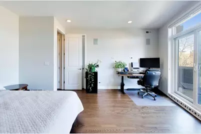 2241 W Roscoe Street #3, Chicago, IL 60618 - Photo 12