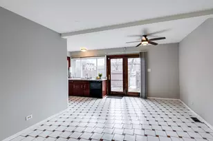 18W269 Kirkland Ln, Villa Park, IL 60181 - Photo 8