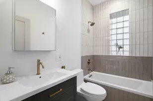 3354 N Whipple St, Chicago, IL 60618 - Photo 16