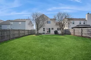 122 E Aspen Cir, Hainesville, IL 60030 - Photo 18