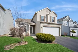 122 E Aspen Cir, Hainesville, IL 60030 - Photo 1