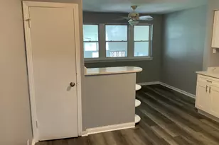 10929 S Eberhart Ave, Chicago, IL 60628 - Photo 6